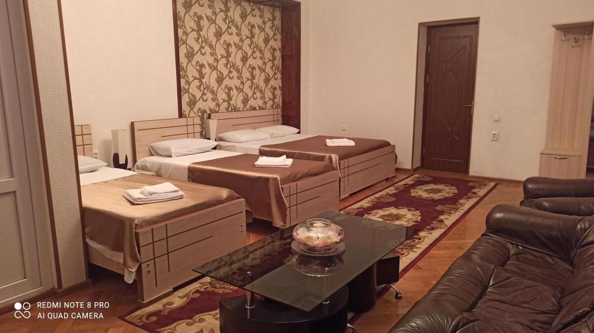 Hotel Devino Kutaisi Room photo